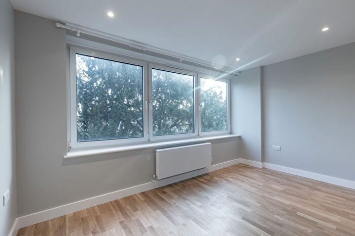 1 Bedroom Flat To Rent In Hornsey Lane, London, N6