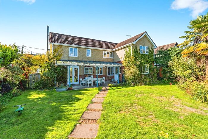 4 Bedroom Semi-Detached House For Sale In Purkiss Close, Woodlands, Southampton, Hampshire, SO40