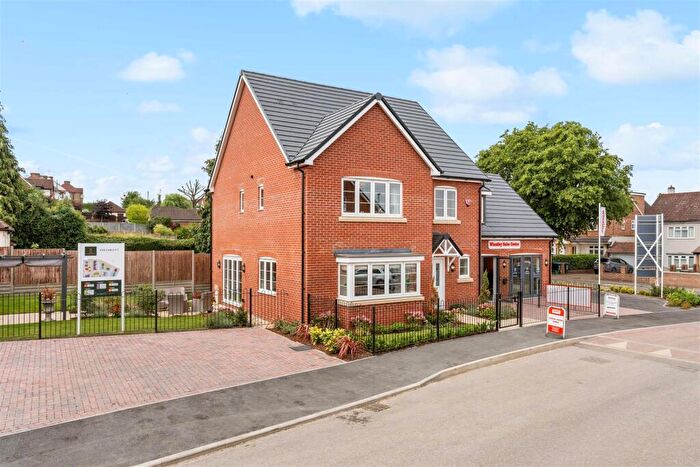 4 Bedroom Detached House For Sale In The Wraysbrook, The Landmark, Pecks Hill, Nazeing, EN9