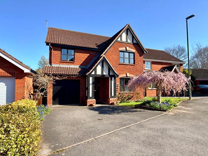 4 Bedroom Detached House For Sale In Courtney Close, Tewkesbury, GL20