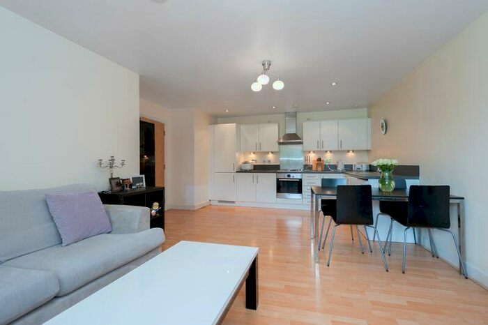 2 Bedroom Apartment To Rent In Bray Court, Meath Crescent, London, E2