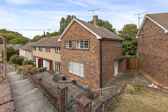 3 Bedroom Semi-Detached House For Sale In Bligh Way, Rochester, Kent, ME2