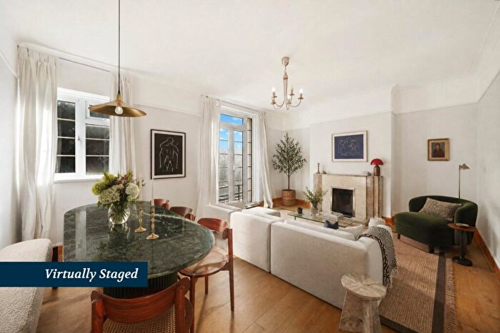 3 Bedroom Flat For Sale In Shoot Up Hill, NW2