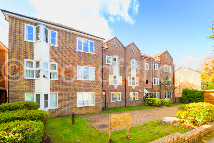 1 Bedroom Apartment To Rent In Overton Road, Sutton, Surrey, SM2