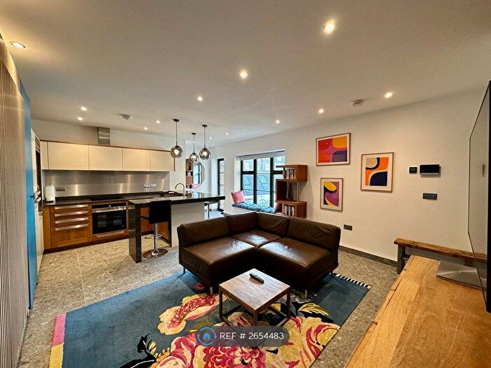 1 Bedroom Flat To Rent In Blackheath Hill, London, SE10