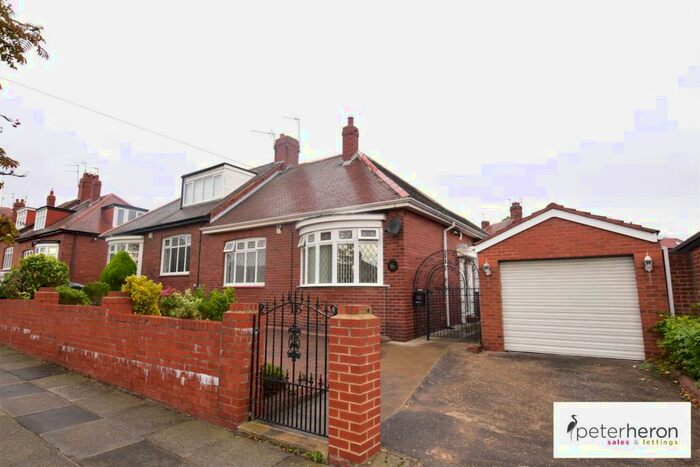 2 Bedroom Semi-Detached Bungalow To Rent In Charlton Road, Fulwell, Sunderland, SR5