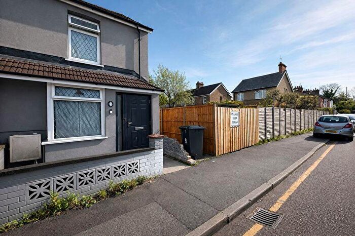 3 Bedroom End Of Terrace House For Sale In Mostyn Road, LU3