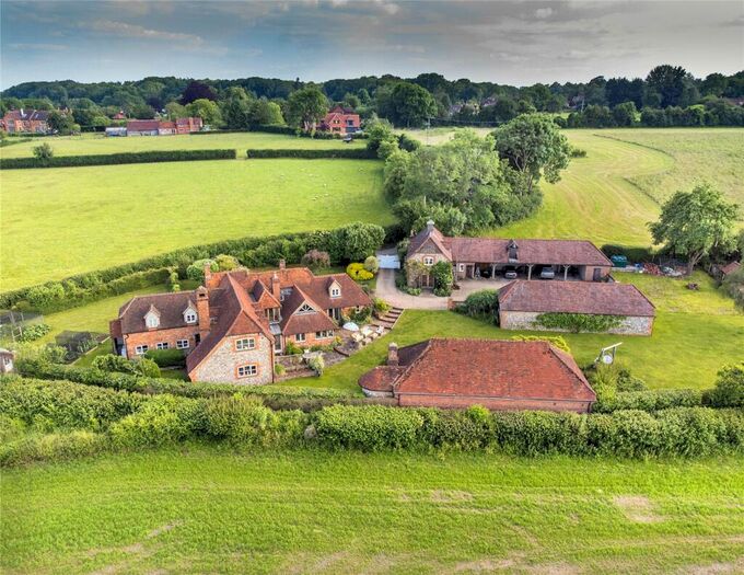 7 Bedroom Detached House For Sale In Nottwood Lane, Stoke Row, Henley-on-Thames, Oxfordshire, RG9