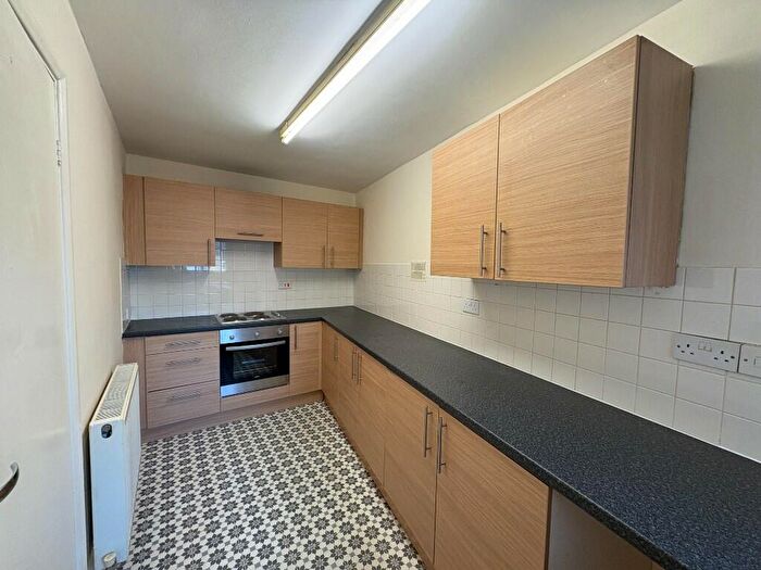 2 Bedroom Flat To Rent In Albert Street, PE12
