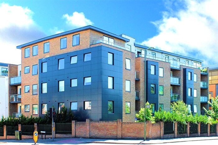 2 Bedroom Flat For Sale In Belgravia Mansions, Frimley Road, Camberley, Surrey, GU15