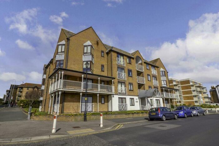 1 Bedroom Flat To Rent In Poldark Court, Victoria Parade, Ramsgate, CT11