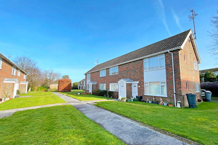 2 Bedroom Flat To Rent In Clerks Acre, Hassocks, West Sussex, BN6