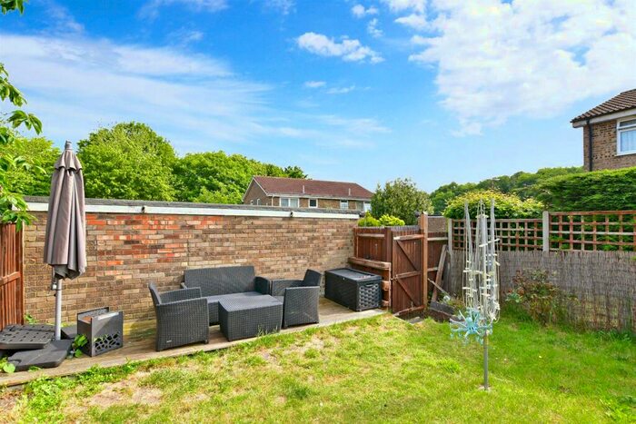 1 Bedroom End Of Terrace House For Sale In Dogwood Close, Lordswood, Chatham, Kent, ME5