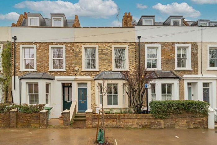 3 Bedroom House To Rent In Spencer Rise, Dartmouth Park, NW5