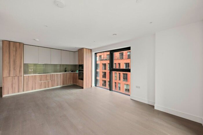 2 Bedroom Apartment To Rent In Hawksbury Heights, London, SE17