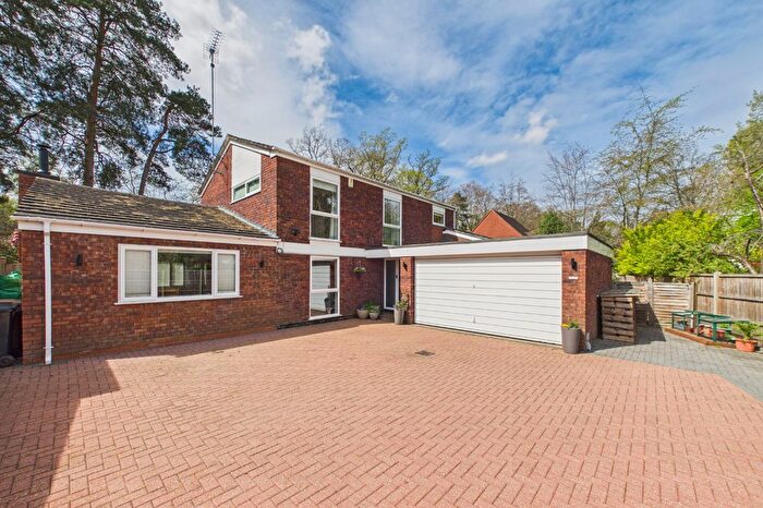 5 Bedroom Detached House For Sale In Salamanca, Crowthorne, Berkshire, RG45