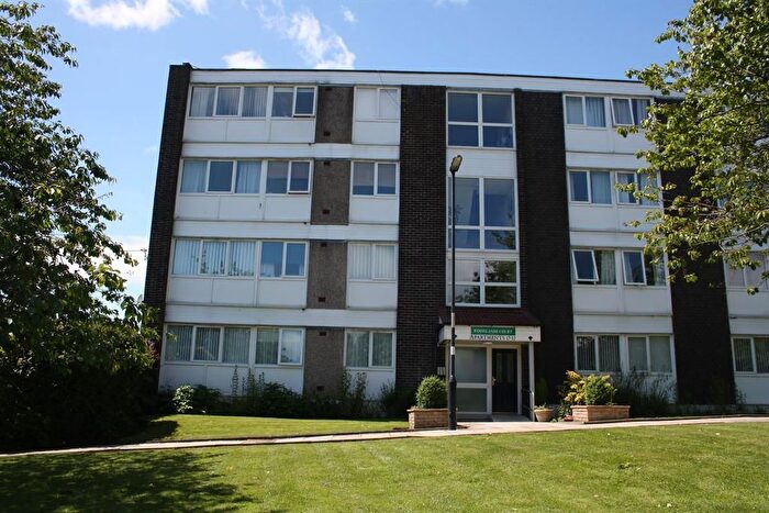 1 Bedroom Flat To Rent In Woodlands Court, Throckley, Newcastle Upon Tyne, NE15