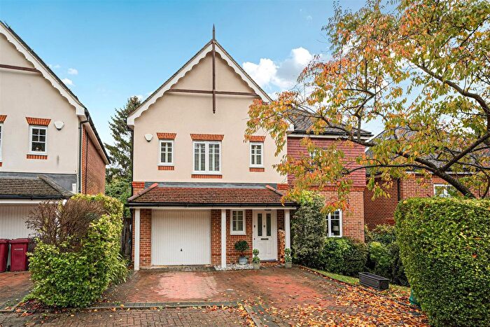 5 Bedroom Detached House For Sale In Charlotte Close, Caversham, Reading, RG4