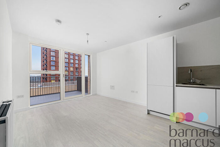 1 Bedroom Apartment To Rent In Moorhen Drive, London, NW9