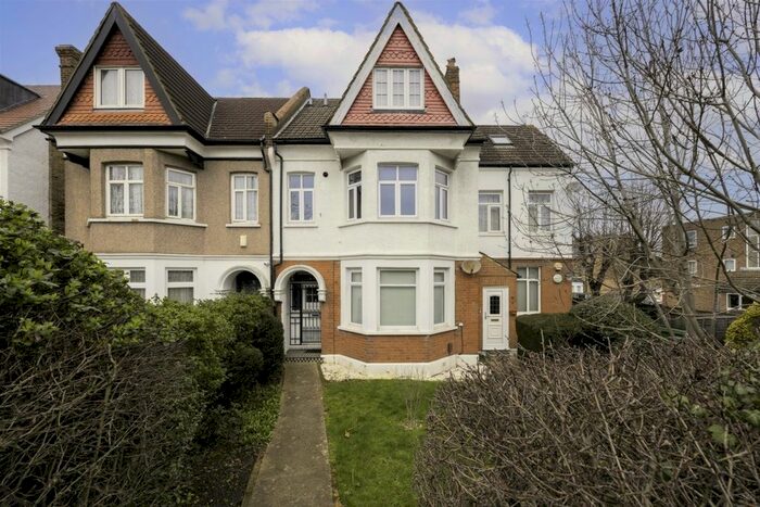 2 Bedroom Flat To Rent In Croydon Road, Anerley, SE20