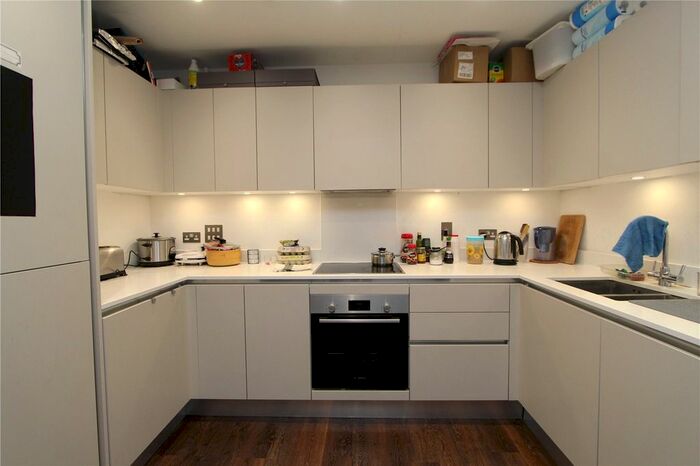 2 Bedroom Flat To Rent In Brownlow Road, London, W13
