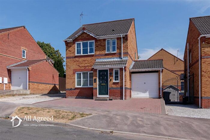 3 Bedroom Detached House For Sale In Grange Road, Pilsley, S45