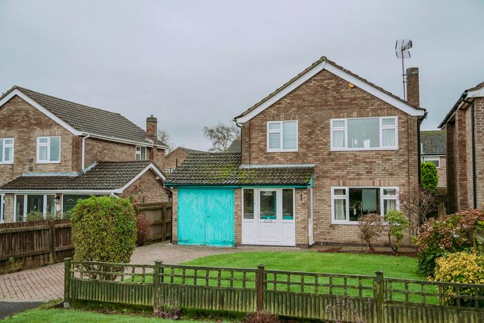 3 Bedroom Detached House For Sale In Ashwell Road, Cottesmore, LE15