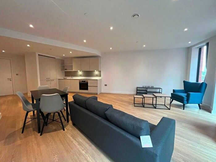 2 Bedroom Flat To Rent In Shelton Street, London, WC2H