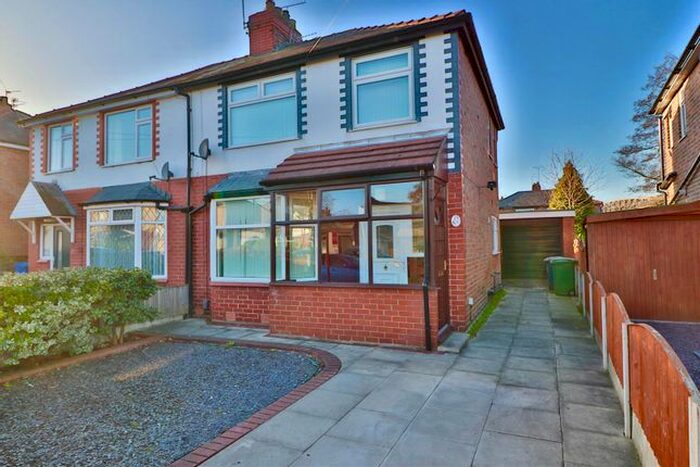 3 Bedroom Semi-Detached House To Rent In Windsor Drive, Grappenhall, Warrington, WA4