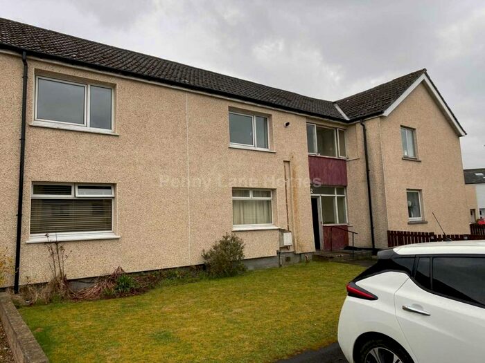 2 Bedroom Flat To Rent In Thrush Place, Spateston, Johnstone, PA5