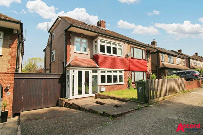 4 Bedroom Semi-Detached House To Rent In Pettits Boulevard, Romford, RM1