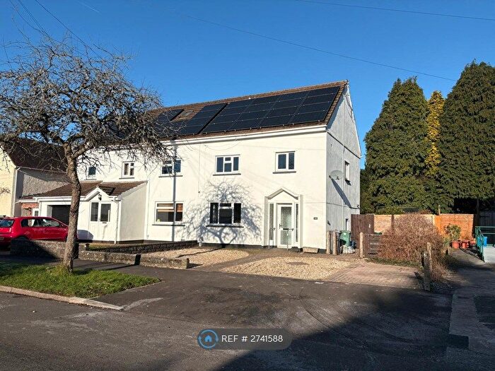 3 Bedroom Semi Detached House To Rent In Pen-Y-Dre, Rhiwbina, Cardiff, CF14
