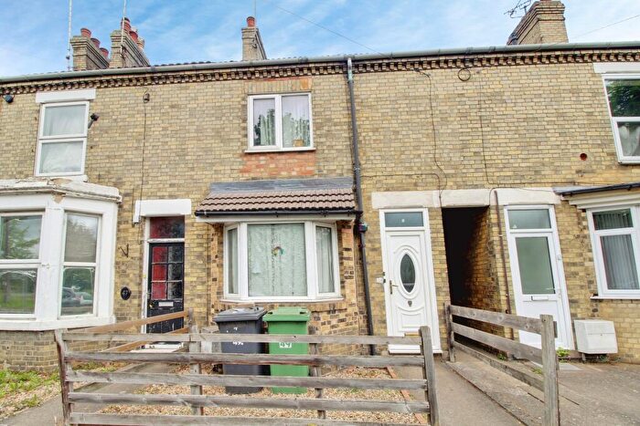 2 Bedroom Terraced House For Sale In Bishops Road, Eastfield, Peterborough, PE1