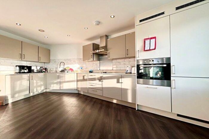 2 Bedroom Flat To Rent In Mill Pond Road, Dartford, DA1