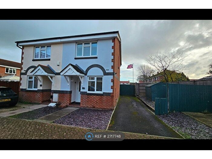 2 Bedroom Terraced House To Rent In Redhouse Park Gardens, Gosport, PO12