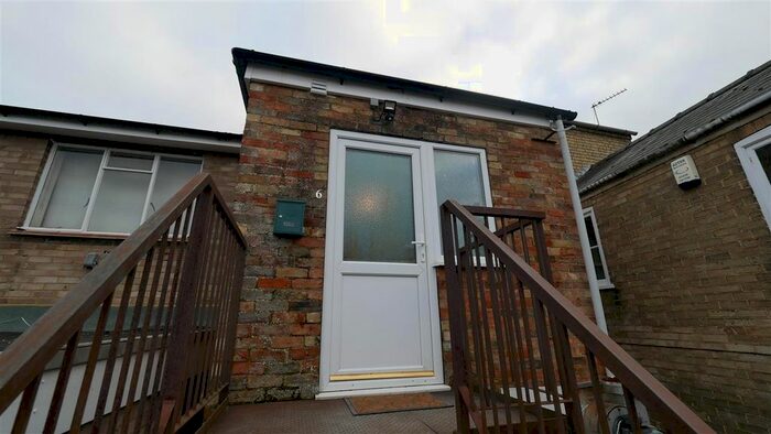 1 Bedroom Flat To Rent In High Street, Chatteris PE16