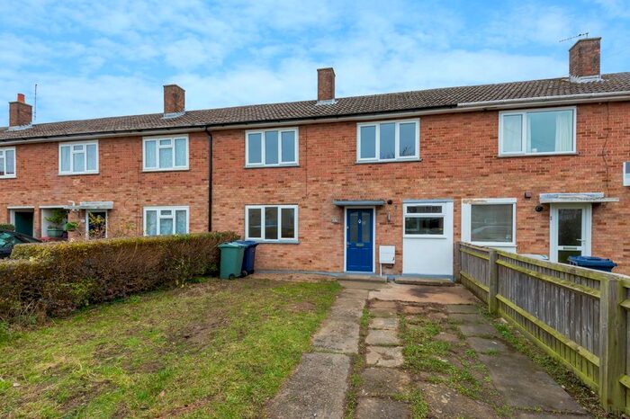 3 Bedroom Terraced House To Rent In Warren Crescent, Headington, Oxford, OX3