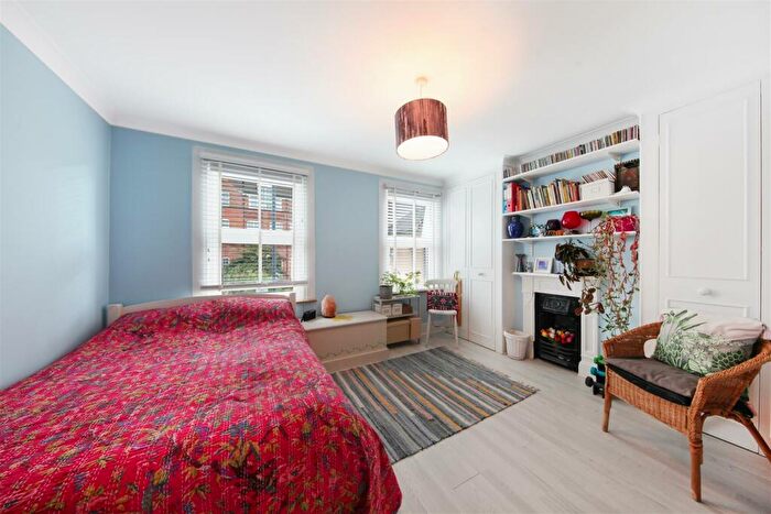 3 Bedroom Terraced House For Sale In Cooper Road, Dollis Hill, NW10