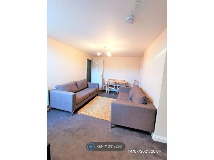 6 Bedroom Maisonette To Rent In Wolseley Gardens, Newcastle Upon Tyne, NE2
