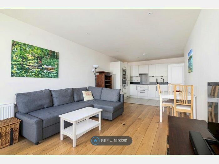 2 Bedroom Flat To Rent In Bessemer Place, London, SE10