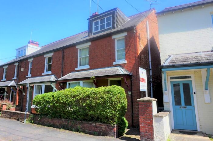 4 Bedroom Terraced House To Rent In East Road, Oundle, Peterborough, PE8