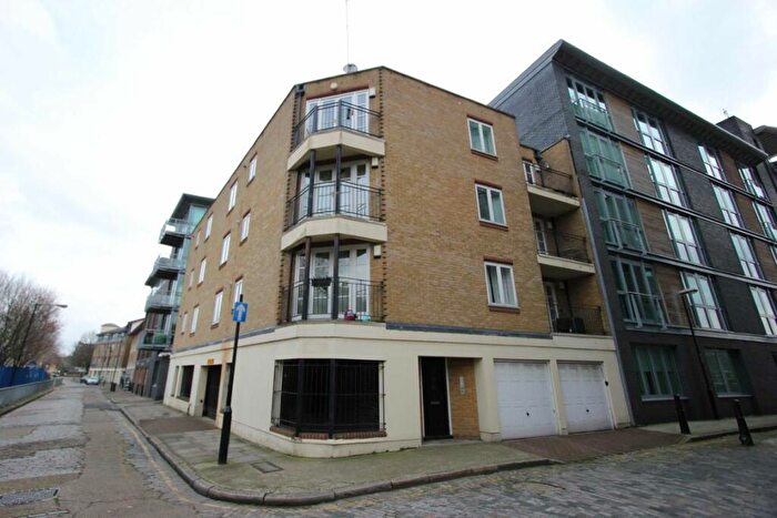 1 Bedroom Flat To Rent In Orton Street, Wapping, E1W