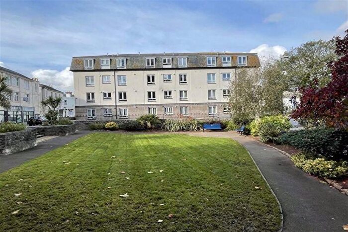 1 Bedroom Flat To Rent In Homepalms House, Torquay, TQ1