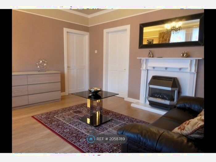 2 Bedroom Flat To Rent In Balgreen Gardens, Edinburgh, EH12