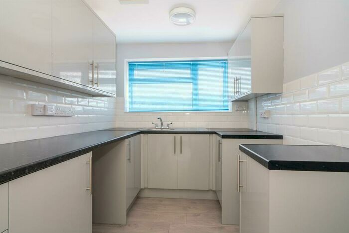 Studio To Rent In Waveney, Hemel Hempstead, HP2