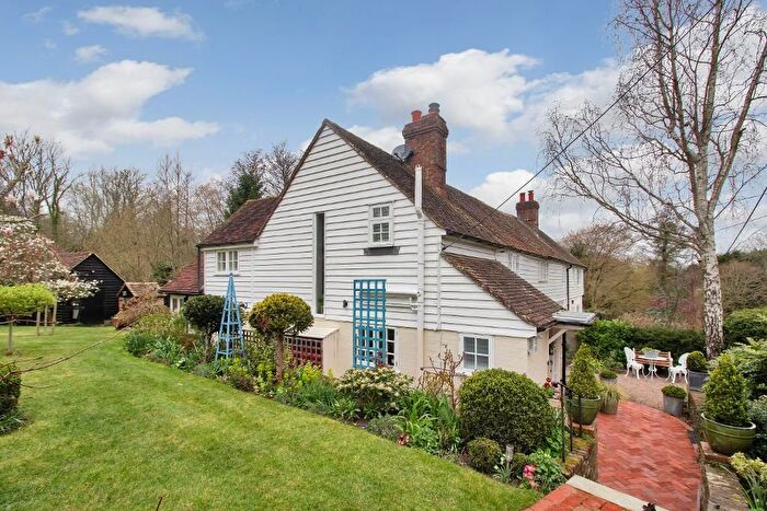 3 Bedroom Semi Detached House For Sale In Dagg Lane, Ewhurst Green, E Sussex, TN32