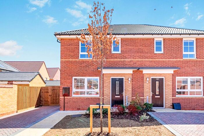 3 Bedroom House To Rent In Almond Avenue, Whittlesey, Peterborough, PE7