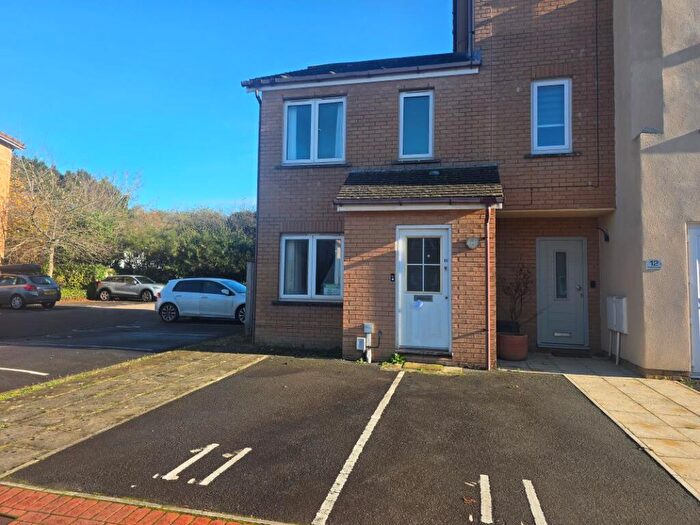 2 Bedroom Terraced House For Sale In Grangemoor Court, Cardiff, South Glamorgan, CF11