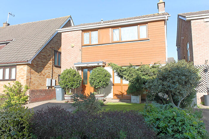 3 Bedroom Detached House For Sale In Park Rise, Western Park, Leicester, LE3