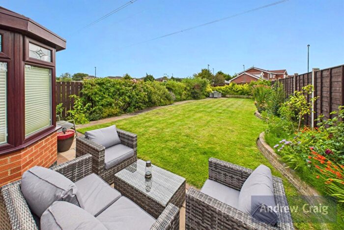 3 Bedroom Semi-Detached House For Sale In Cinderford Close, Boldon Colliery, NE35